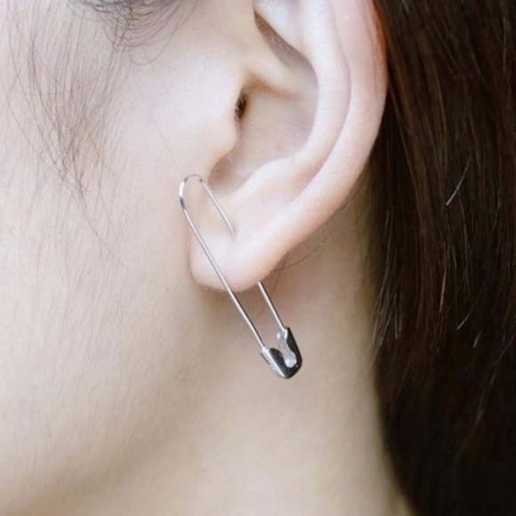 🧷✨NWT✨ 🧷925 Silver Safety Pin Earrings-Large - Picture 3 of 5